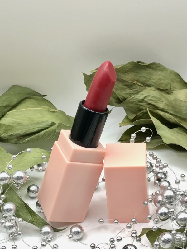 Rouge à lèvres naturel BEAUTY BY DILARA